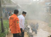 Dua Warga Tewas Terseret Arus Sungai Cibanjaran Kabupaten Bandung