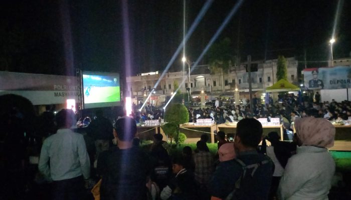Ribuan Bobotoh Padati Mapolres Tasikmalaya, Nobar Persib Jadi Ajang Dekatkan Polisi dan Warga