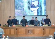 Rapat Paripurna : DPRD Sumedang Kawal Kinerja Pemda