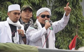 Kiai Sepuh Dianiaya Hingga Pingsan, Tasikmalaya Bergejolak