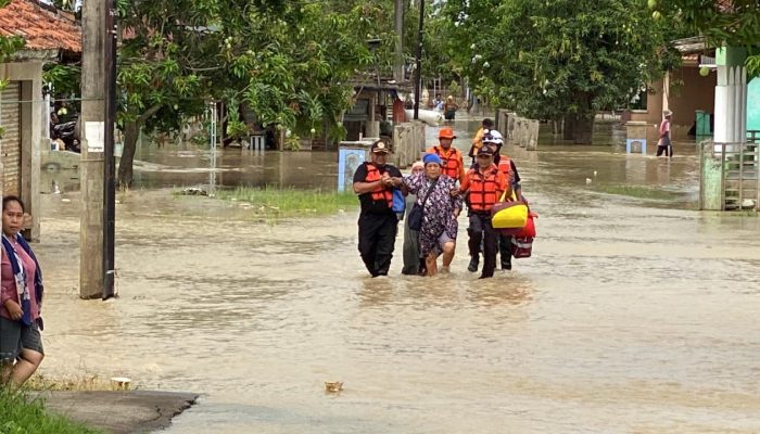 Banjir Karangligar Meluas, Ratusan Rumah Terendam
