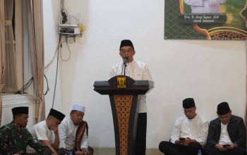 Bupati Sukabumi Asep Japar