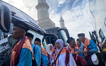 Sakit, Satu Calhaj Karawang Gagal Berangkat Kloter 9