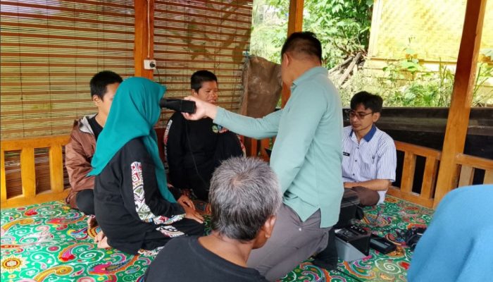 Kolaborasi Disdukcapil Garut dan Dinsos Jabar Jemput Bola Layanan Adminduk di Griya Harapan Difabel