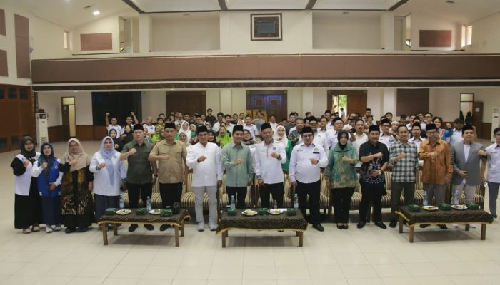 Kang DS Gandeng IKA PMII Cari Solusi Sampah Bandung