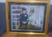 Kisah Omjay: Delapan Tahun Perjuangan Meraih Gelar Doktor UNJ