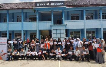 Beasiswa Yatim Cianjur, Givelight Foundation Tebar Harapan
