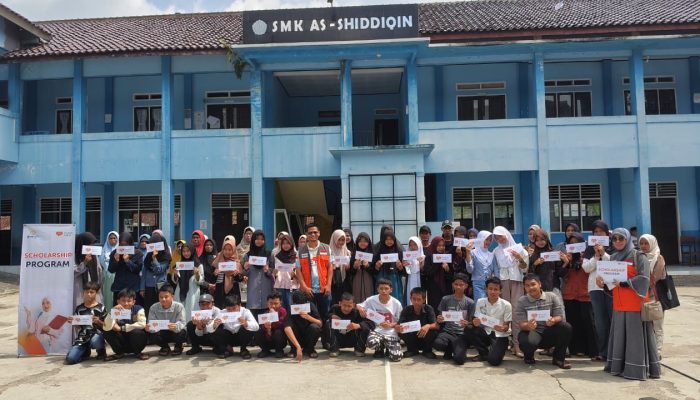 Beasiswa Yatim Cianjur, Givelight Foundation Tebar Harapan