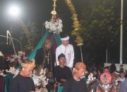Kontingen Sumedang Meriahkan Kirab Mahkota Binokasih di Bandung