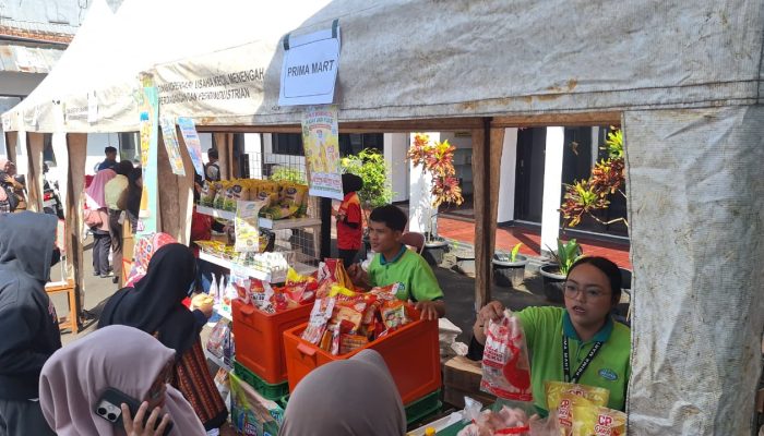 Warga Sumedang Borong Sembako Murah, SPHP Ludes Diserbu