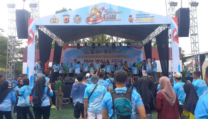 Juita Bahar Goyang Galunggung Fun Walk, Ribuan Warga Tumpah
