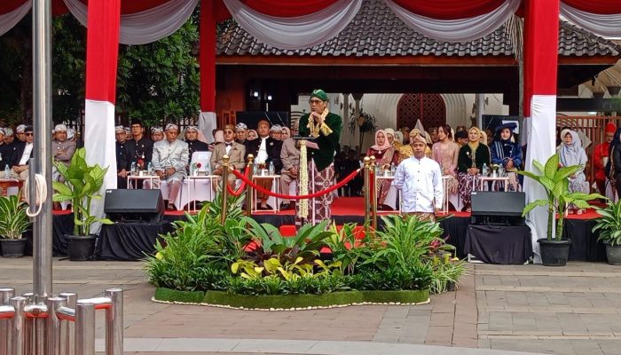 Aruna Karsa Perak: Cimahi 25 Tahun Menuju Mandiri
