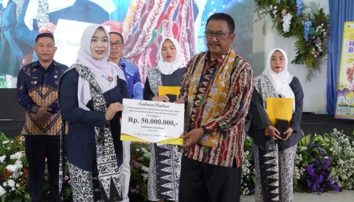 Bupati Sukabumi Apresiasi Bidan, Garda Terdepan Cegah Stunting