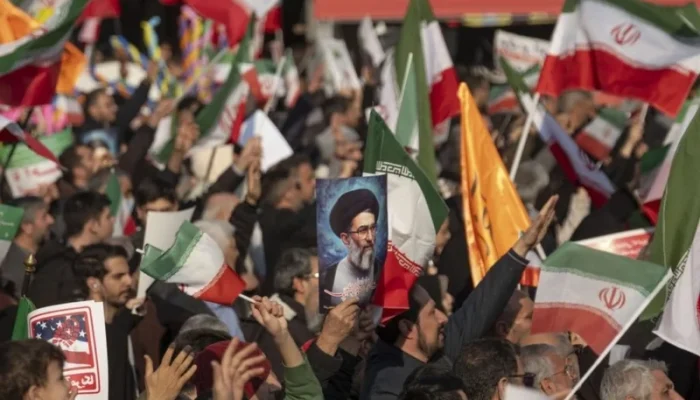 CNN : Iran Rayakan Kemenangan, AS Gagap di Meja Negosiasi Nuklir