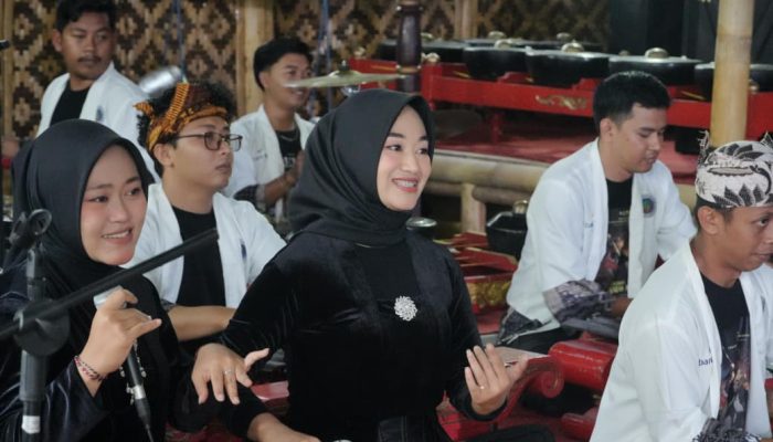 Kafe Hanjuang-Batara Wajib Dikunjungi : Puas Sajian Kuliner dan Budaya