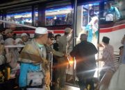 443 Tamu Allah Kota Tasikmalaya Pulang, Gedung Dakwah Pecah Tangis Haru