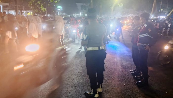 Ribuan Warga Tasikmalaya Pawai Taaruf, Polisi Kawal Ketat Sejak Petang