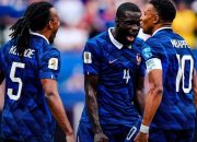 Prancis Perkasa, Haaland Cs Dipermak 4-1