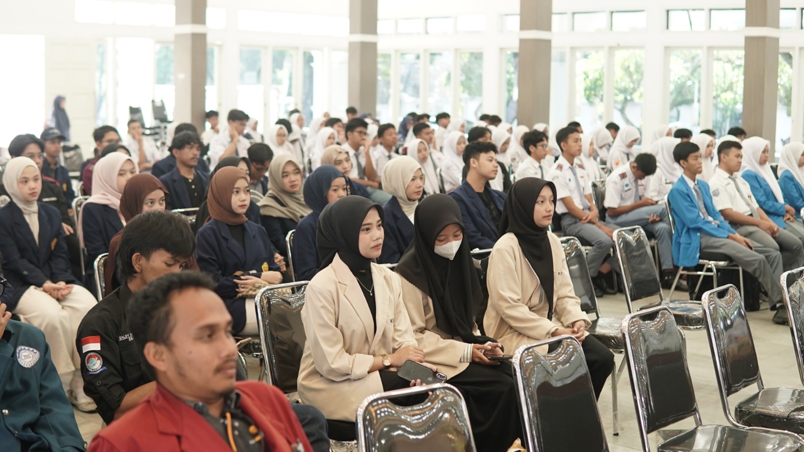 Sekolah Legislatif