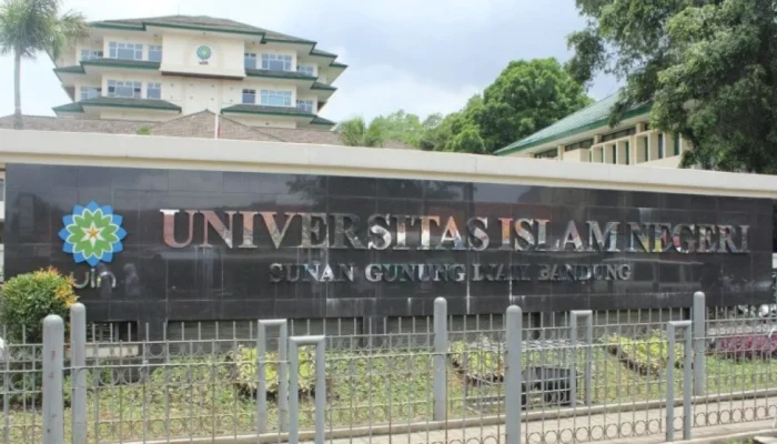 Sunan Gunung Djati, Nama yang Terlalu Besar untuk Sekadar Papan Nama