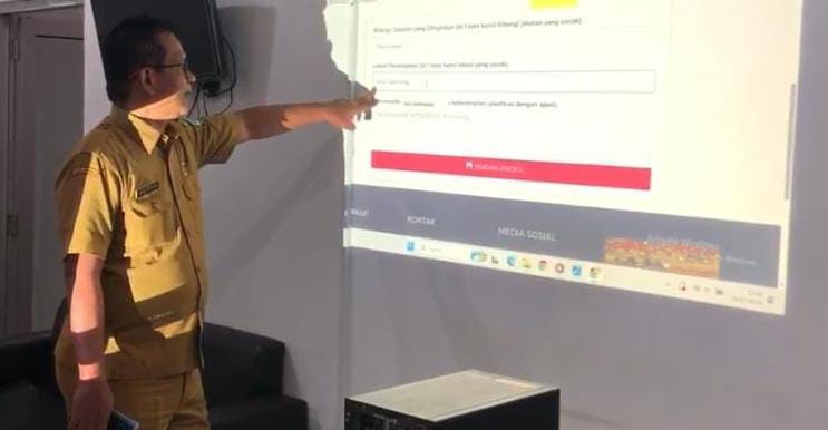 Kepala Dinas Tenaga Kerja Kota Tasikmalaya, Deni Diyana