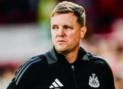 Newcastle Realistis, Howe Racik Skuad Muda Hadapi Liverpool