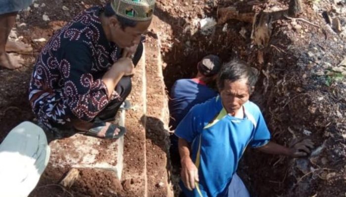 Panduan Tata Cara Menguburkan Jenazah Sesuai Hadits Sahih