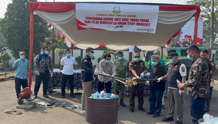 116 Perkara Tuntas! Kejari Sukabumi Musnahkan 4 Kg Ganja
