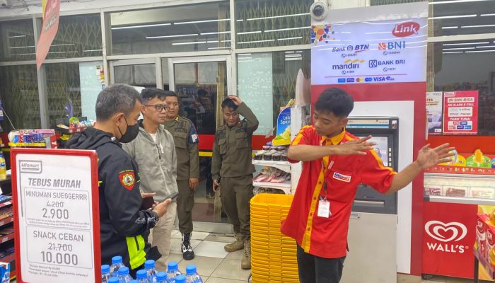 Alfamart Karawang Dirampok! Brankas Rp52 Juta Raib Dini Hari
