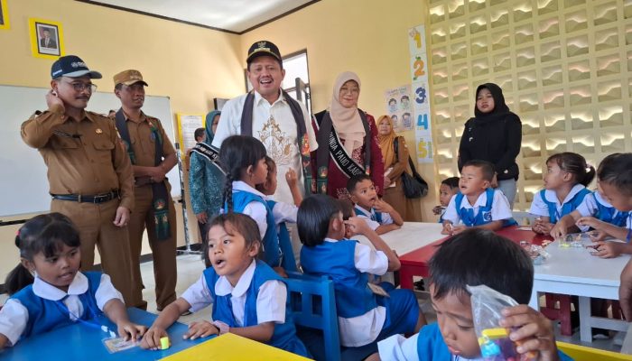 Bupati Dony Tegaskan, Sekolah Wajib Ramah Anak