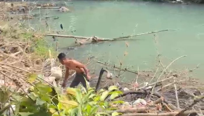 Sungai di Sukabumi Tercemar: Warga Teriak, Pemda Bisu