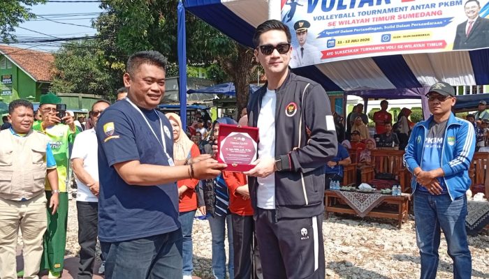 Wabup Sumedang Bakar Semangat! PKBM Timur Gelar Voli Bareng