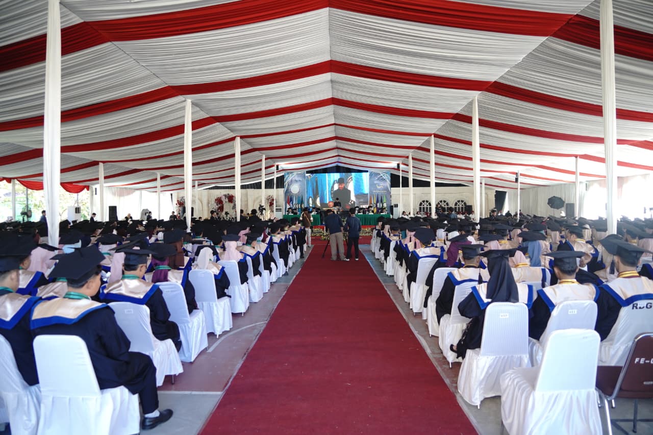 Wisuda UNIGA