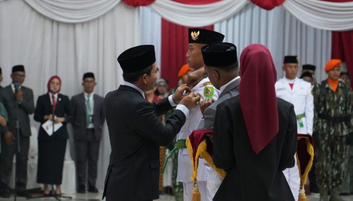 KDS Kukuhkan 35 Paskibraka Kabupaten Bandung, Siap Kibarkan Merah Putih
