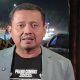 Bupati Sumedang Dony Ahmad Munir meninjau perbaikan lampu PJU di jalur Cadas Pangeran pada malam hari.