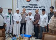 Kapolres Tasikmalaya Kota AKBP Andik Eko Siswanto menerima silaturahmi jajaran FPI Kota Tasikmalaya di Mapolres.