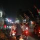 Warga Kota Tasikmalaya mengikuti pawai kemerdekaan dengan kendaraan hias dan atribut merah putih pada malam 16 Agustus 2026.