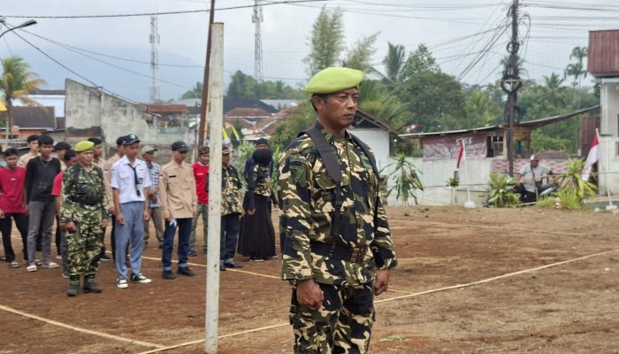 Bukan Sekadar Upacara, Warga Cipondok Kenang Pejuang Lewat Ziarah Makam