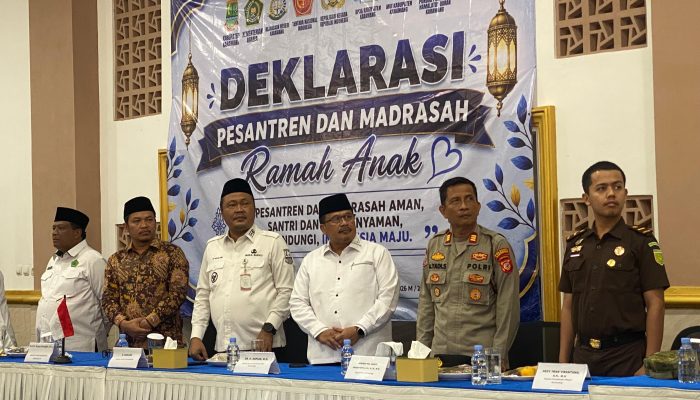 Karawang Pelopor Jabar: Deklarasi Pesantren & Madrasah Ramah Anak