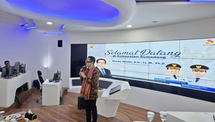 Gempita! President University Guyur Beasiswa Full untuk Warga Sumedang
