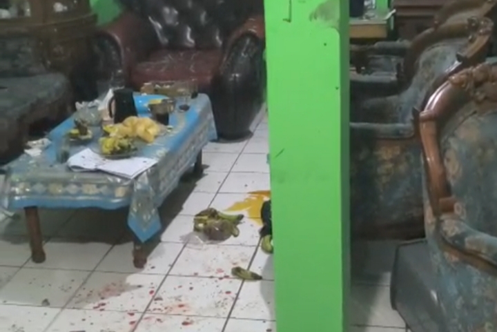 Kondisi kediaman Rois Syuriah Majelis Wakil Cabang Nahdlatul Ulama (MWCNU) Kecamatan Cimenyan