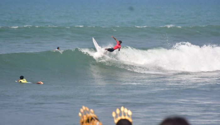 Wakil Bupati Sukabumi Buka Surfing Cimaja 2026, Dorong Jadi Destinasi Wisata Kelas Dunia