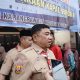 Bupati Garut Abdusy Syakur Amin mengunjungi keluarga korban musibah Kapal Virgo di Kecamatan Karangpawitan.