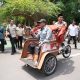 Dadang Supriatna atau KDS mencoba becak listrik bantuan Presiden Prabowo Subianto bagi 260 warga