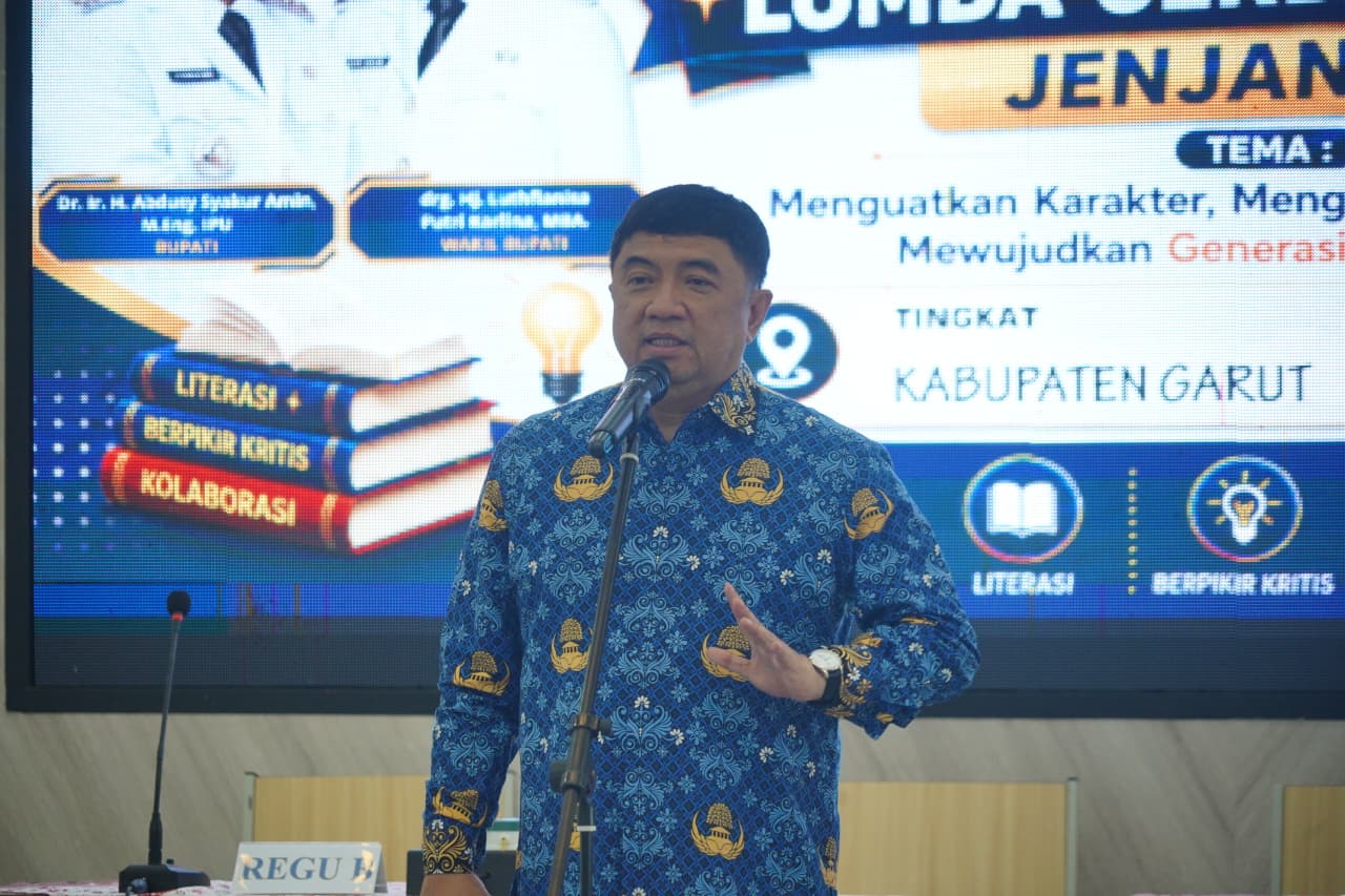 Bupati Garut Abdusy Syakur Amin membuka Lomba Cerdas Cermat jenjang SMP Tingkat Kabupaten Garut Tahun 2026 di Gedung Pendopo Kabupaten Garut