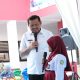 Bupati Sumedang H. Dony Ahmad Munir mengajak siswa SDN Tegal Kalong berkomitmen membuang dan memilah sampah pada Kick Off Program "Bijak Jajan Cinta Bumi", Jumat (25/9/2026).