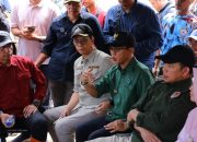 Bupati Bandung Dadang Supriatna (KDS) meminta warga tetap waspada menyikapi gempa berulang di Kabupaten Bandung.
