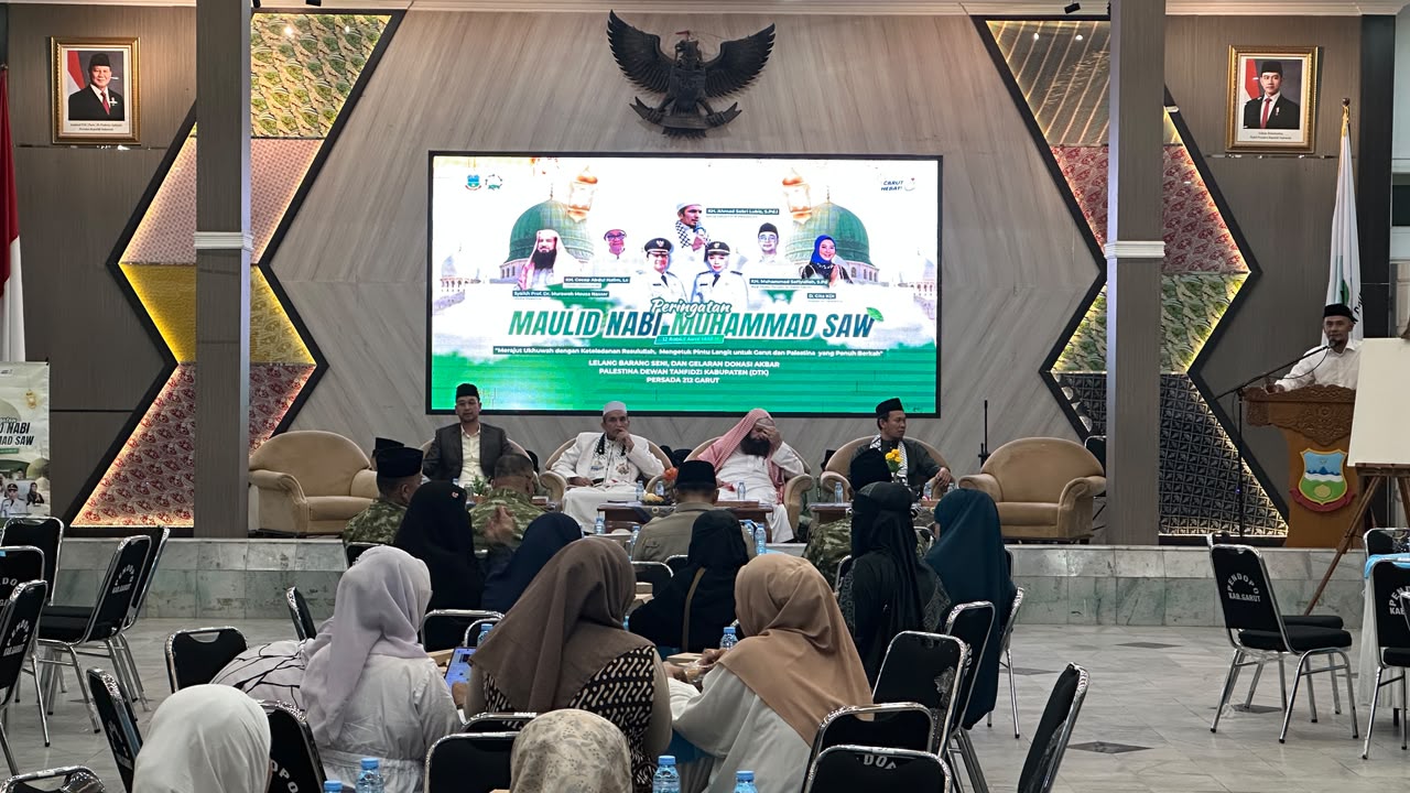 Peringatan Maulid Nabi Muhammad SAW dan donasi akbar DTK Persada 212 Garut untuk Palestina.