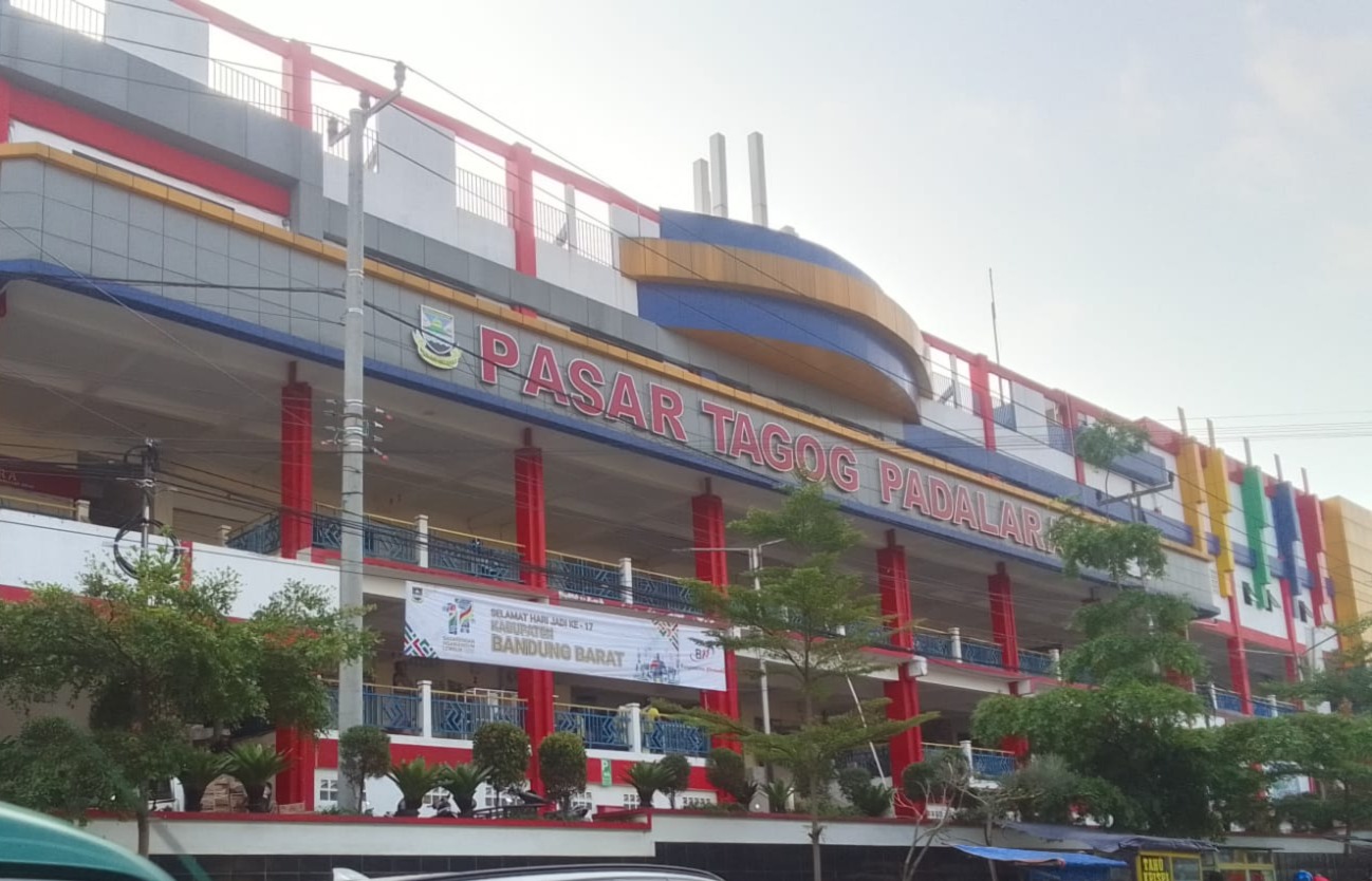 Pasar Tagog Sentra UMKM Kabupaten Bandung Barat.