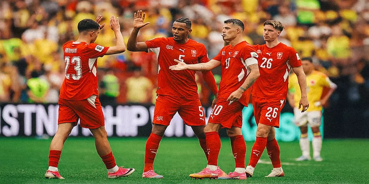 Pemain Swiss merayakan gol ke gawang Skotlandia dalam laga UEFA Nations League di Hampden Park.